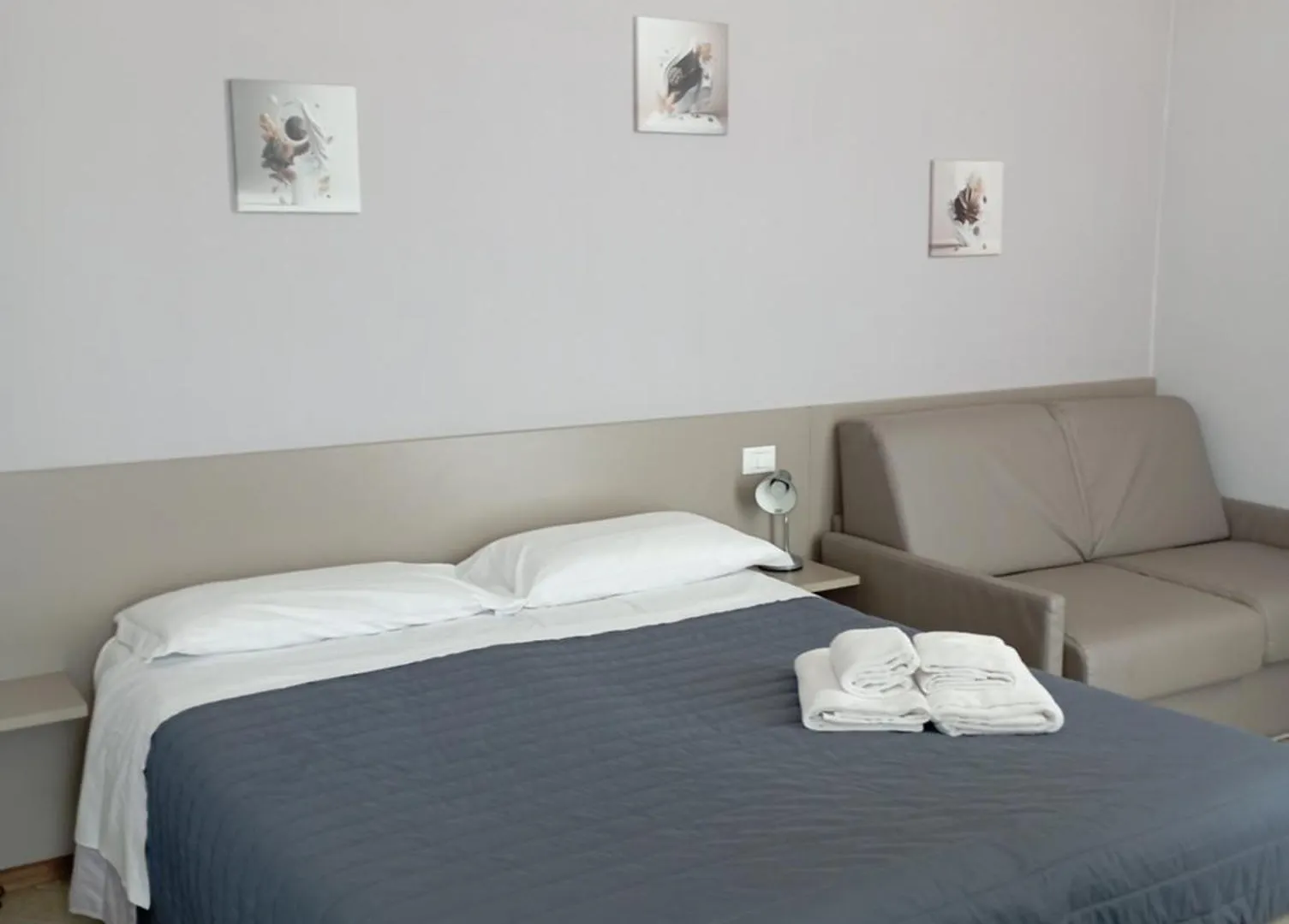 ** Bed & Breakfast Camere Girasole Lazise Italia