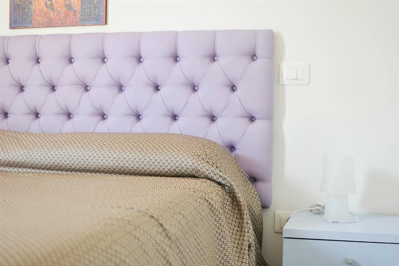 Camere Girasole Lazise 2*,  Italy