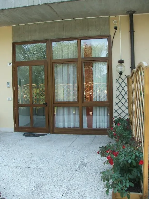 Camere Girasole Lazise Bed & Breakfast